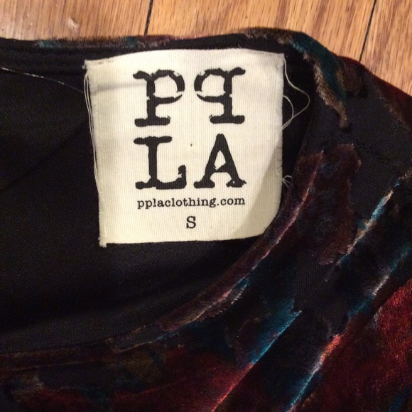 Lulu’s PPLA Elektra Velvet Floral Print Dress NWOT - Picture 11 of 12